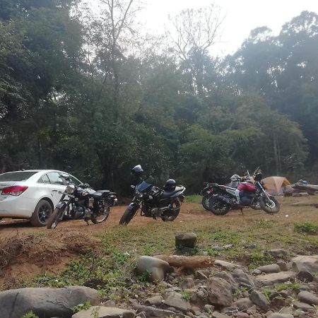 Coorg River Rock Camping マディケーリ エクステリア 写真
