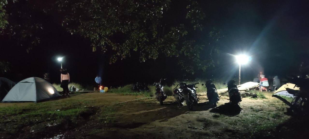Coorg River Rock Camping マディケーリ エクステリア 写真